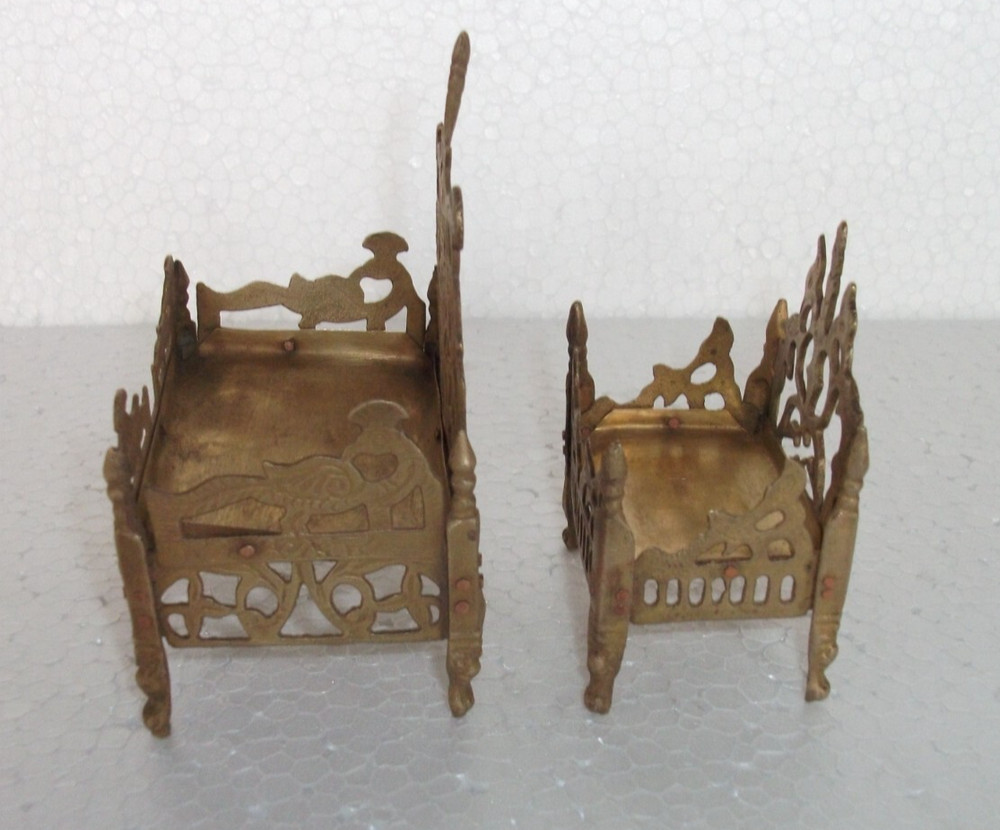 2 Pc Vintage Brass Handcrafted Cut Work Peacock Design Idol Stand/Throne
