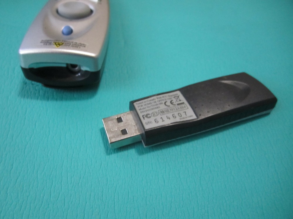 Keyspan Presentation Remote with 60 ft. Range for Computer Mac/ Windows 2000/XP