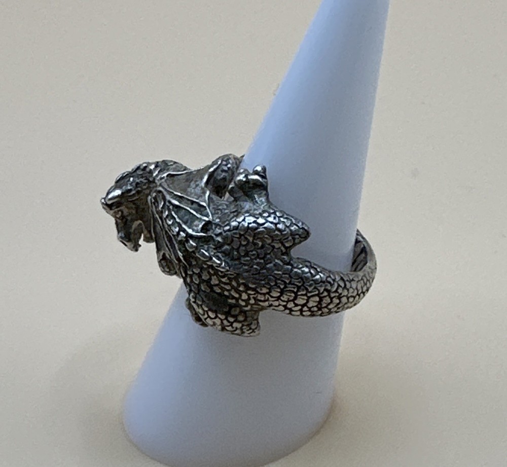 Vintage 925 Sterling Silver Dagon Ring /Size 7