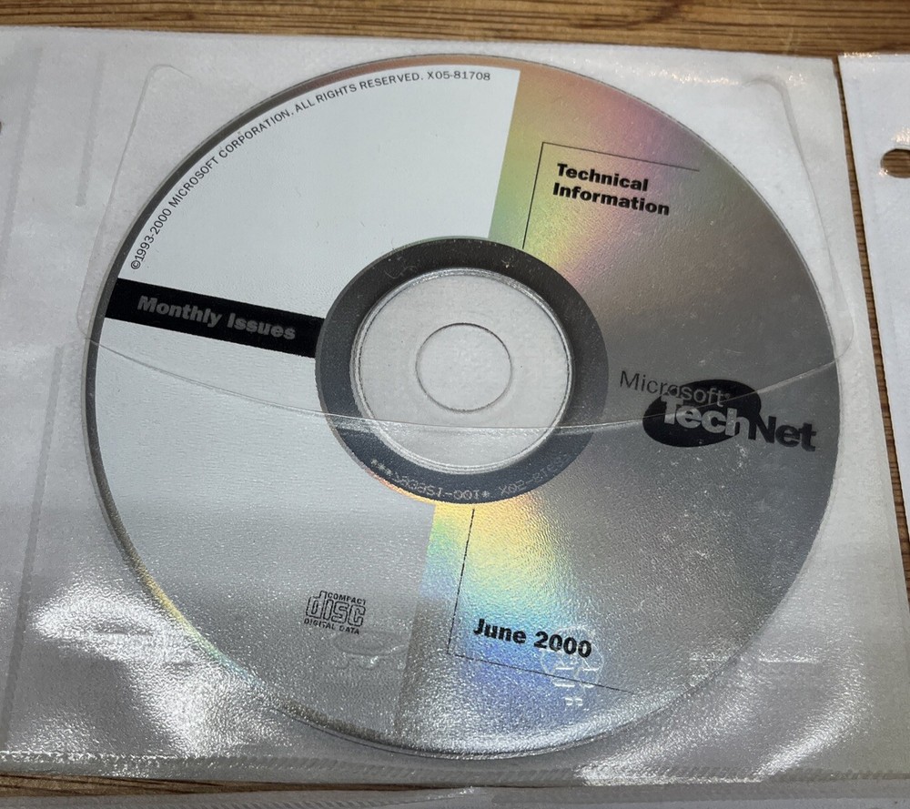 Vintage Lot of ( 10 ) Microsoft CD Compact Disc Windows 2000 Technet Bundle