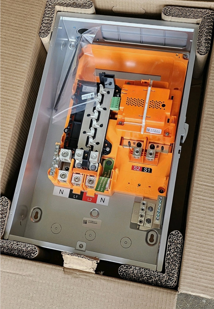 Tesla Gateway 3 NEW Open Box