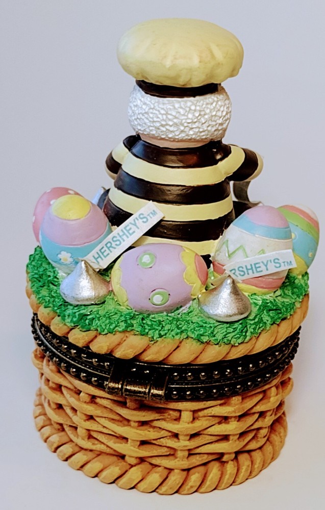 Kurt Adler Hershey EASTER Trinket Box. EUC. ELF-on-a-BASKET Hinged 2002. 3.5" T