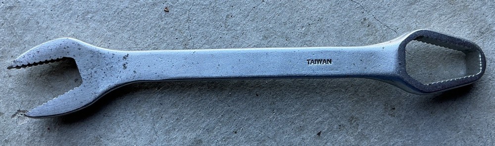 Versa Claw Taiwan Wrench