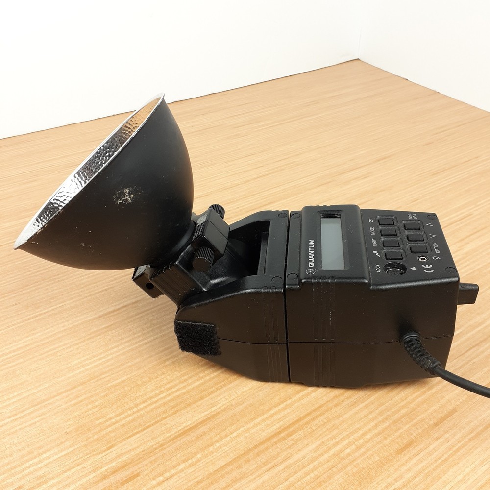 Quantum Instruments Qflash Model T3D-R Flash UNTESTED No Bulb