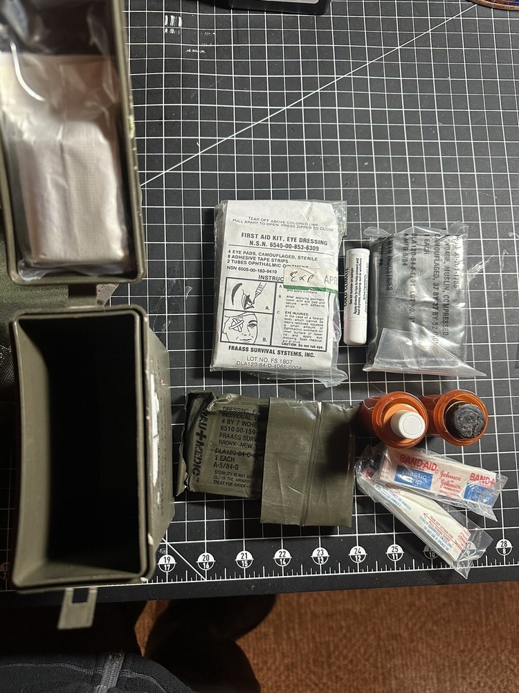 USGI First Aid bag set missing a few parts