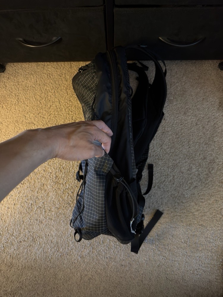 Arc'teryx Aerios 18 Backpack - Black