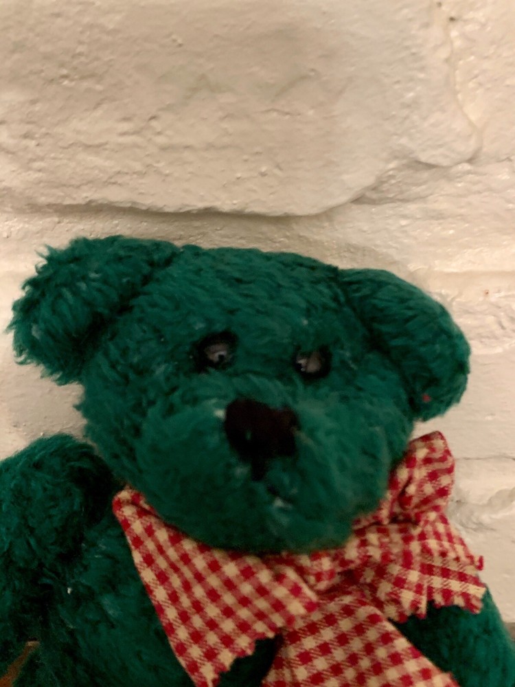 Boyd's ~ MISTLE ... 8.5" Green Bear *