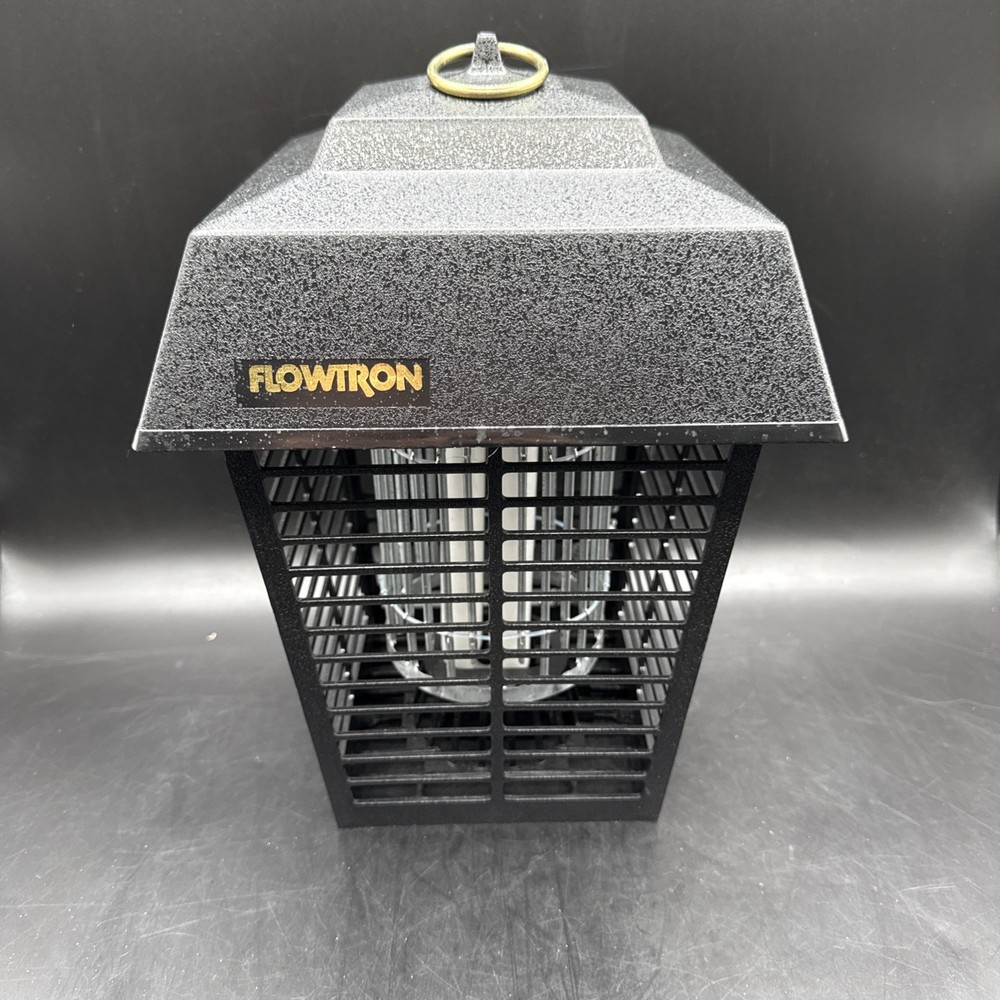 Flowtron BK-15D Electronic Insect Killer 1/2 Acre Coverage - Blue Bug Zapper