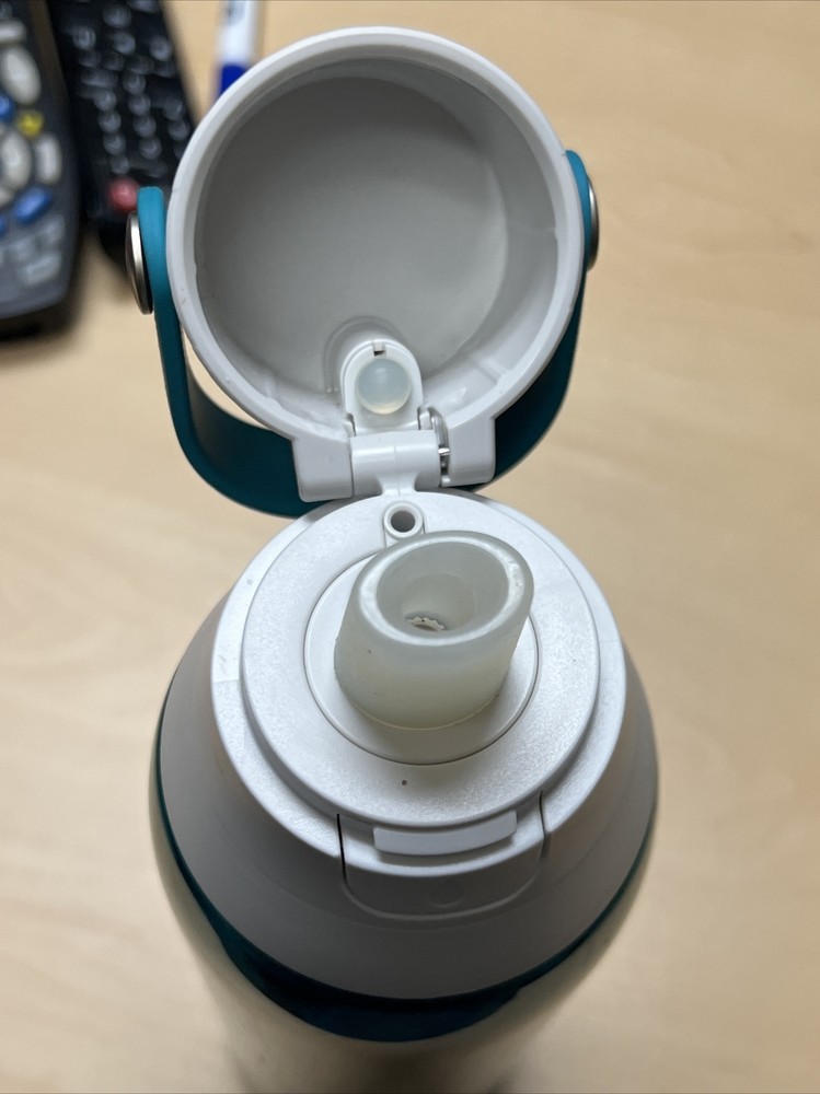 Brita Premium Filtering Water Bottle Teal, Plastic, 26oz