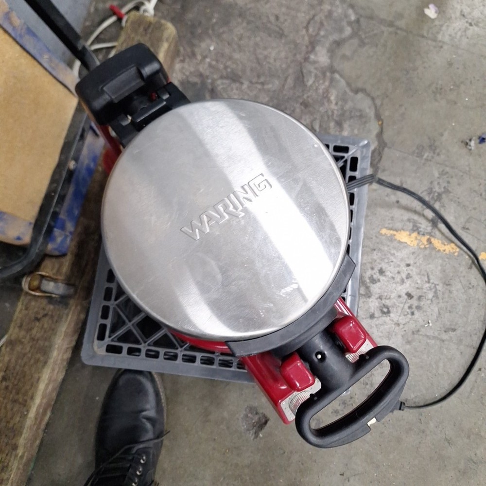Waring Pro WMR300 Breakfast Express Waffle Omelet Maker Red Silver Tested Works