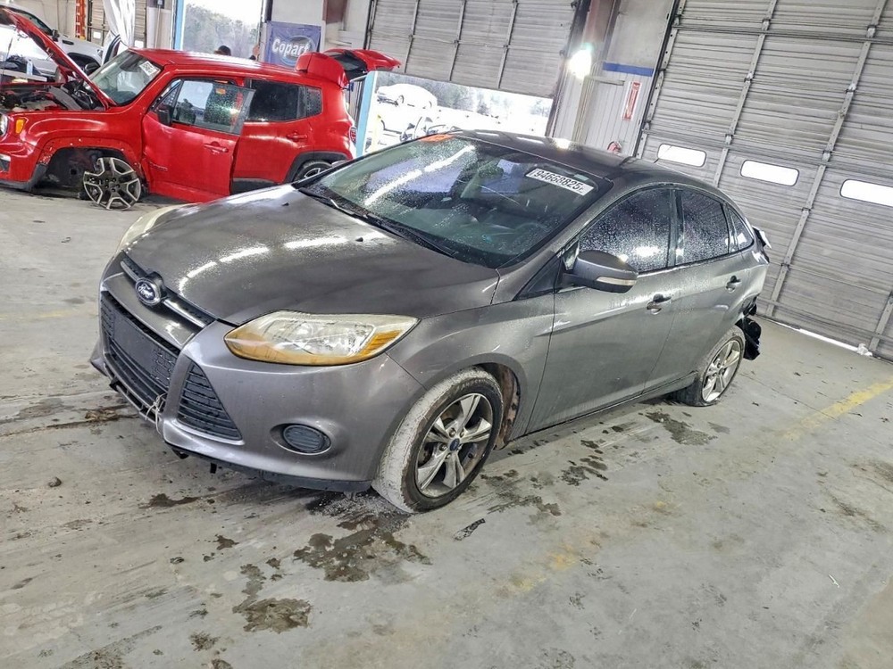 Info-GPS-TV Screen Front Display 4.2" Screen With Sync Fits 12-14 FOCUS 2739197