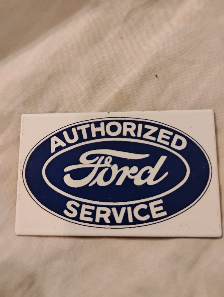 FORD Authorized Service Magnet