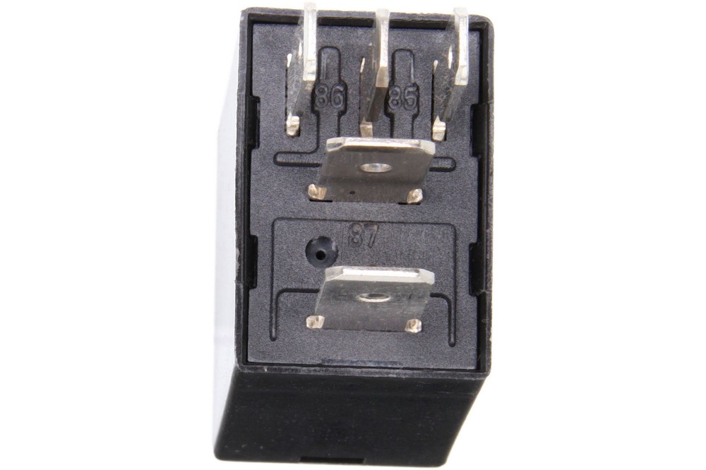 URO Multi-Purpose Relay For 2005-2011 Volvo V50