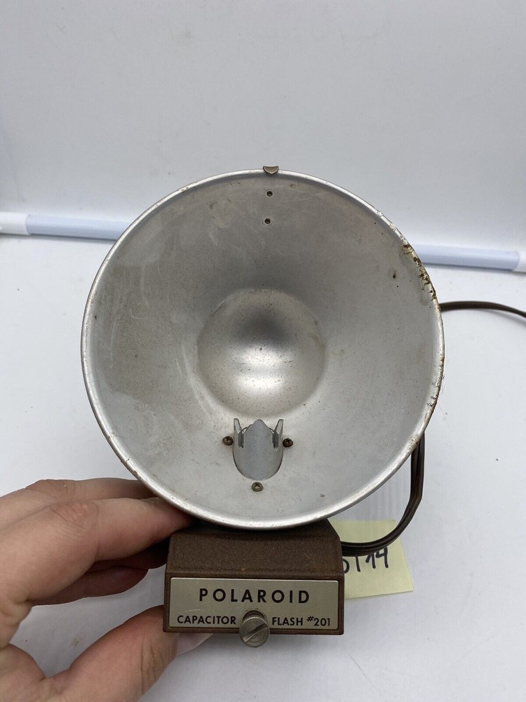 Antique Vintage Polaroid Model 201 Capacitor Flash Gun camera Untested