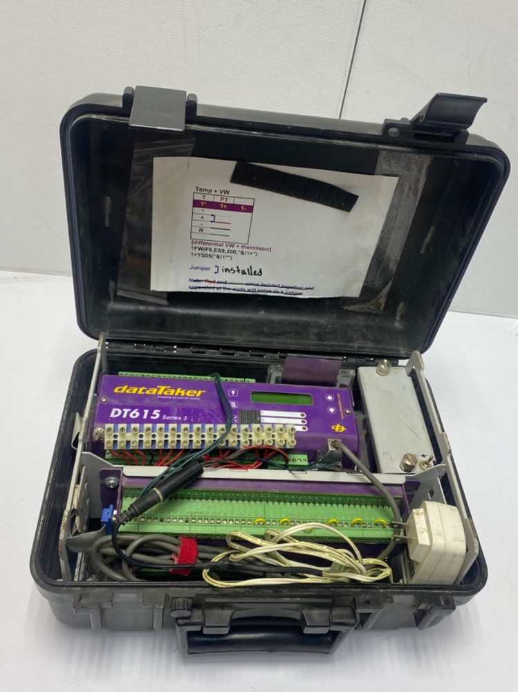 datataker dt615 seires 3 with case