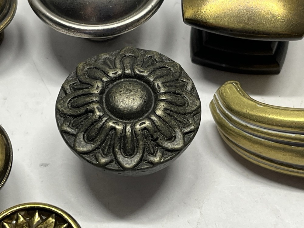 Vintage Lot (14) NOS Miscellaneous Drawer Pulls, Knobs, Etc.