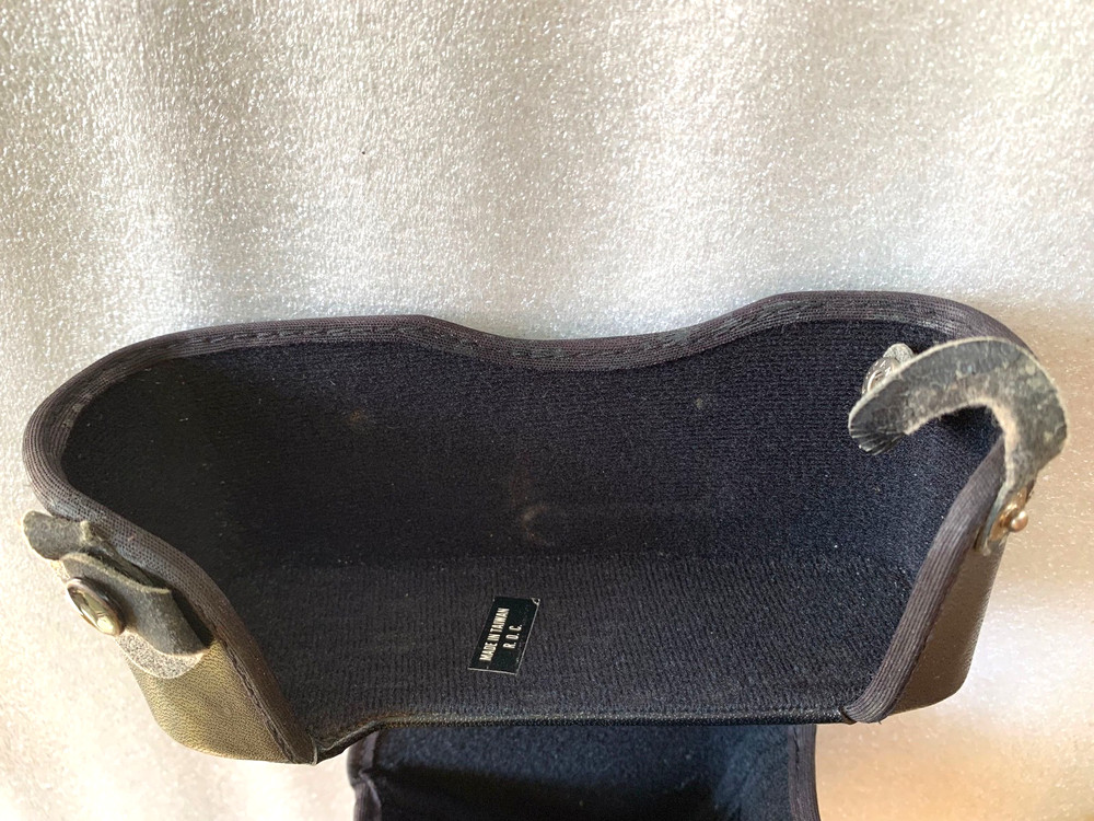 Original Canon T-70 camera CASE