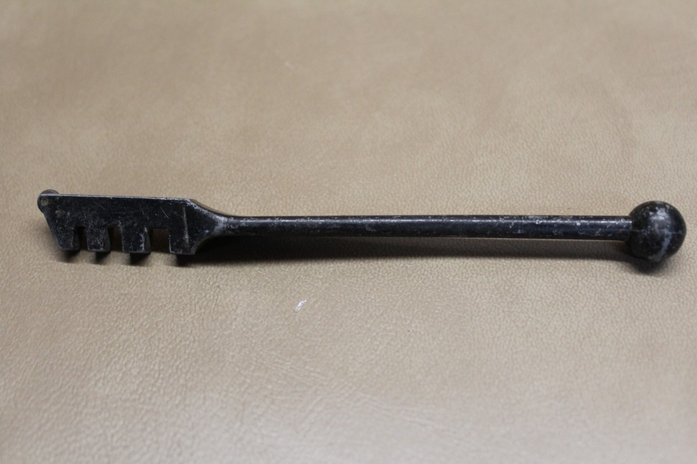 Four Vintage GLASS CUTTERS *USED*