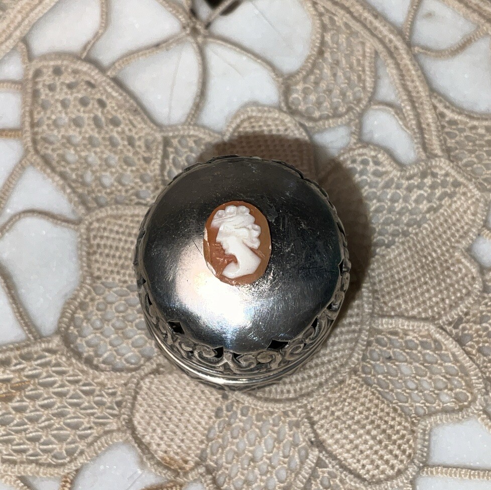 Antique Sterling Silver Thimble Holder with Thimble Cameo