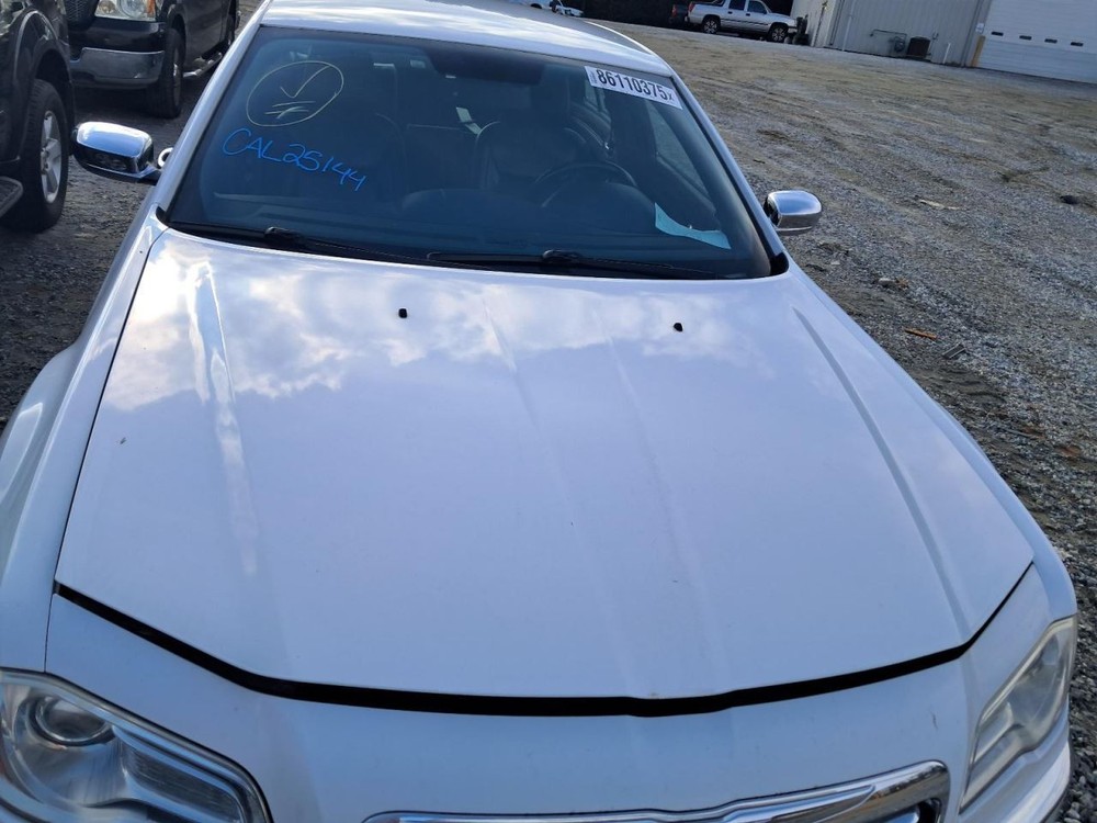 300 2012 Glove Box 4892135