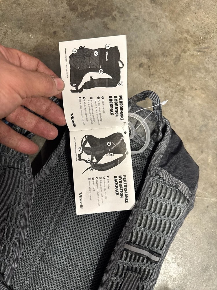 Vibrelli Performance Hydration Backpack with 2L Water Bladder - Black/Gray