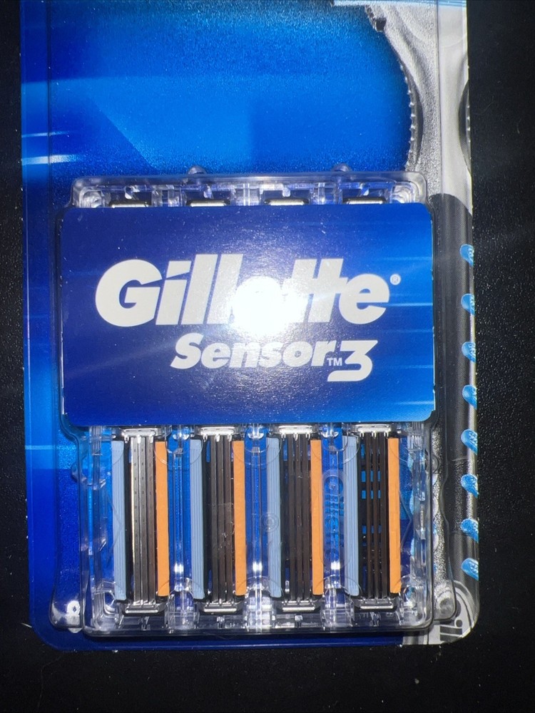 Gillette Sensor 3 Refill Razor Blade Cartridges - 32 Count TOTAL (A21)