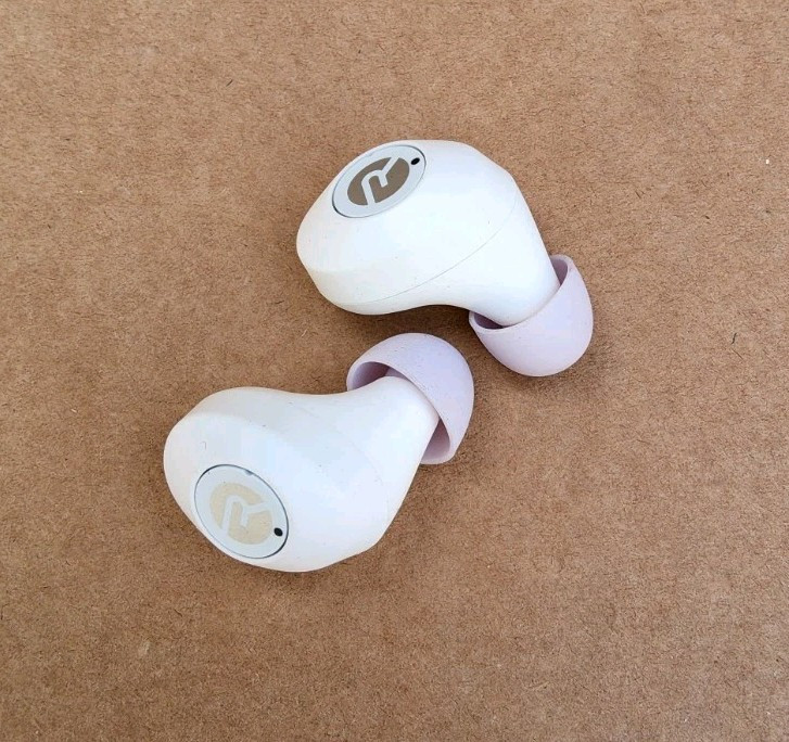 Raycon E25 The Everyday True Wireless Earbuds Only - WHITE