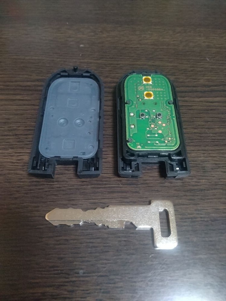 Daihatsu Keyless Entry 4-Button CANBUS Remote Used Good Condition