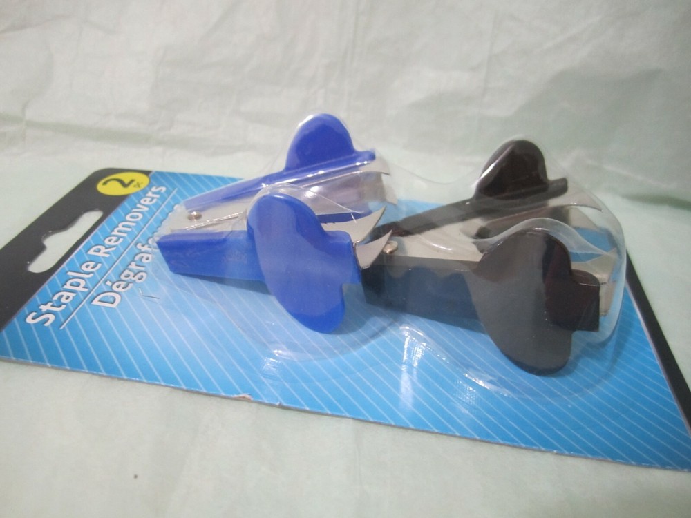 Staples Removers 2 PC Staples Pullers.