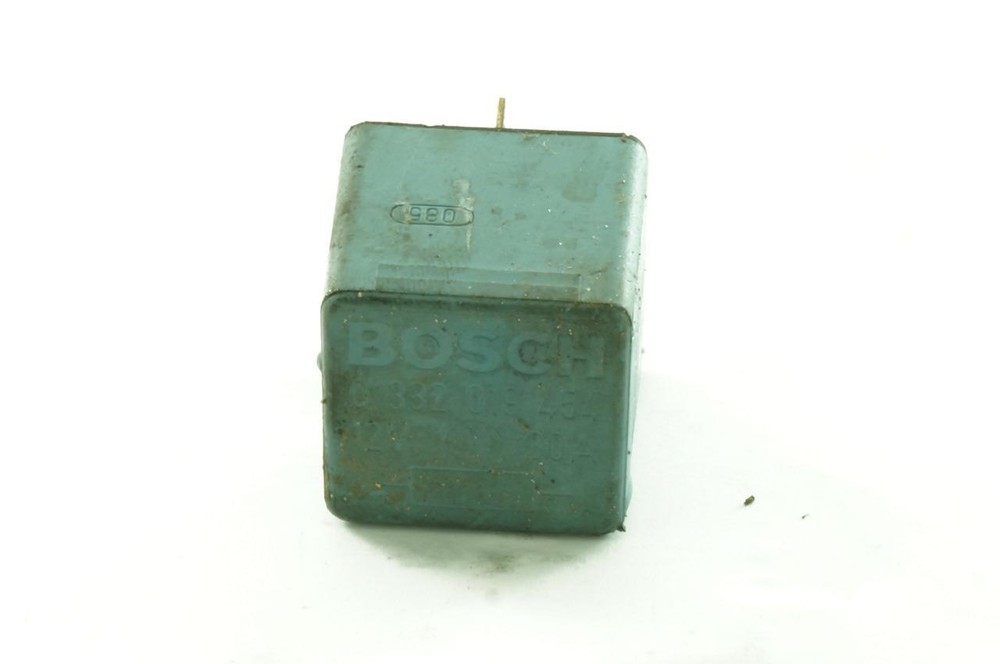 OEM BMW E30 E32 E34 E38 E39 Bosch 30a 4 Pin Prong Blue Relay