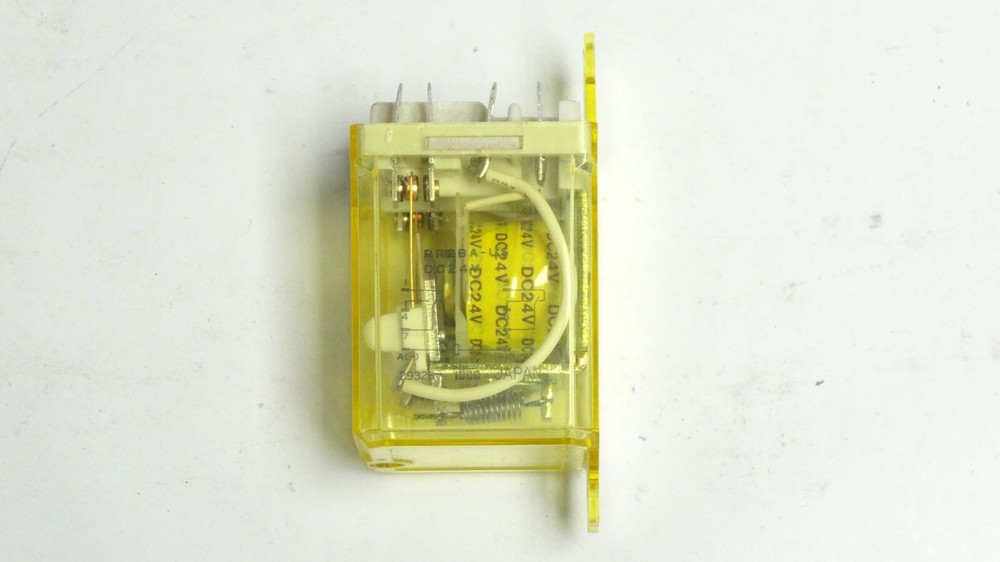 IDEC 29326 Industrial Relay