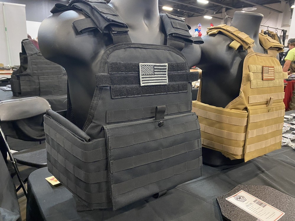 Tactical Vest BLACK Plate Carrier Rig- Adjustable.