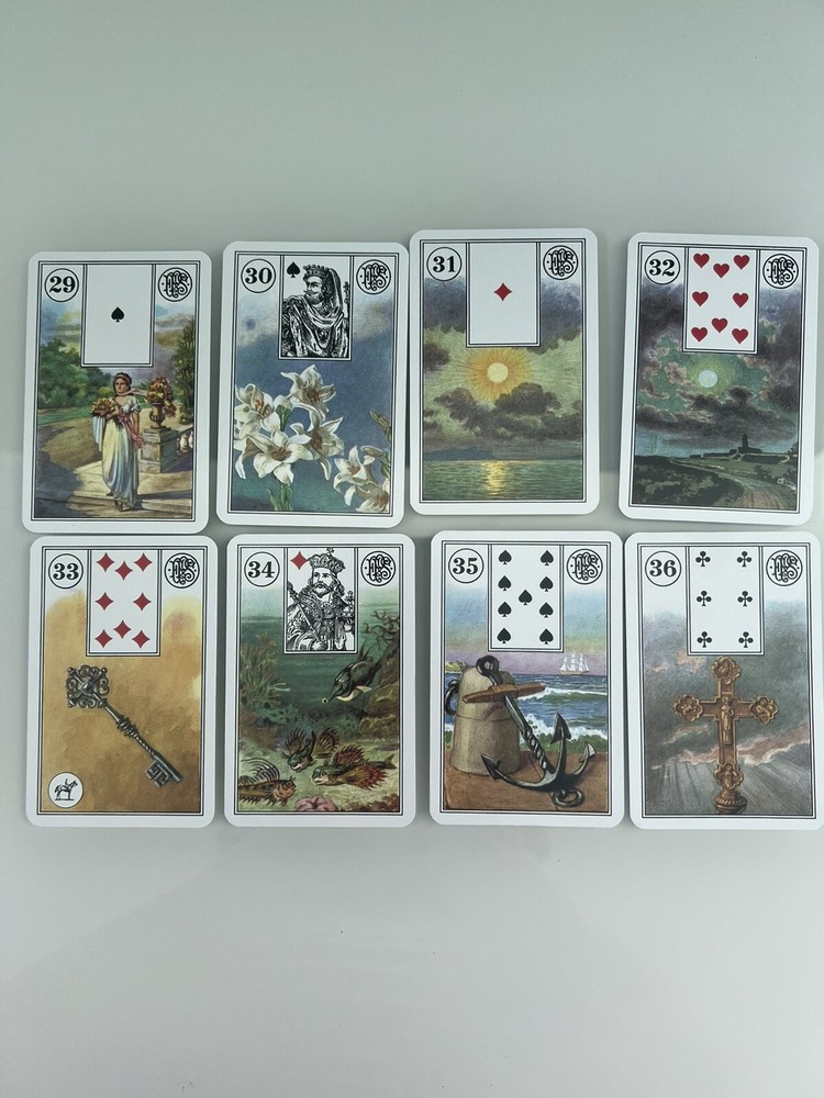 Mlle Lenormand No. 1194115