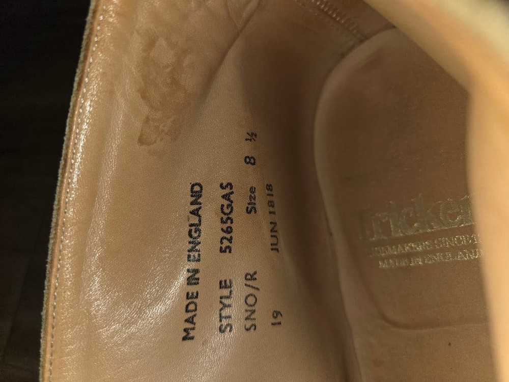 Trickers mudguard UK9 chukka boots
