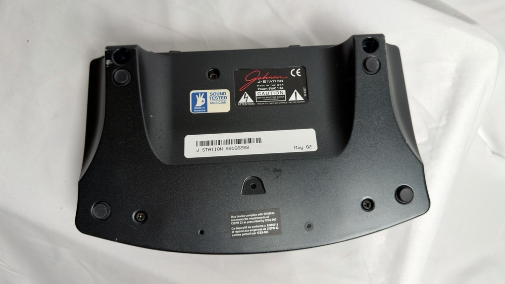 Johnson J-Station Multi-Effects Pedal Processor Black