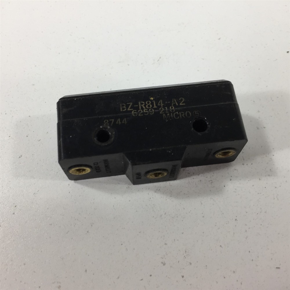 (1) Honeywell BZ-R814-A2 Microswitch