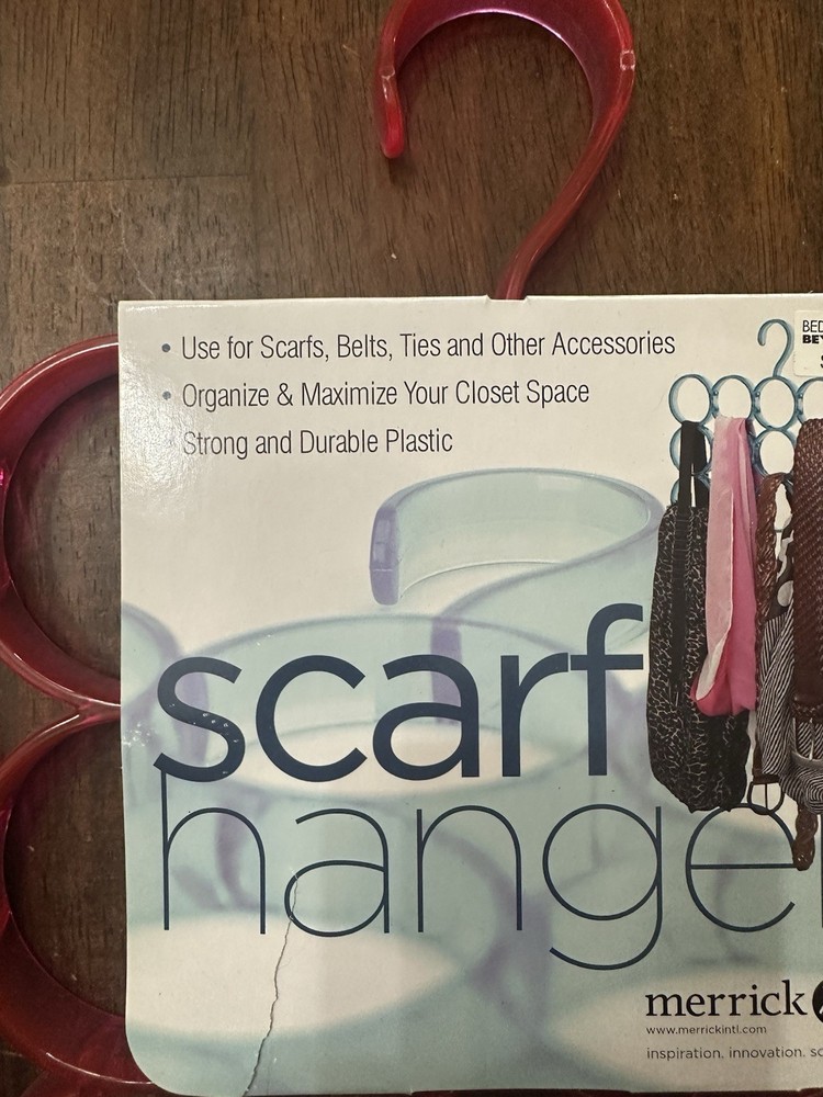 Pink Scarf hanger NWT