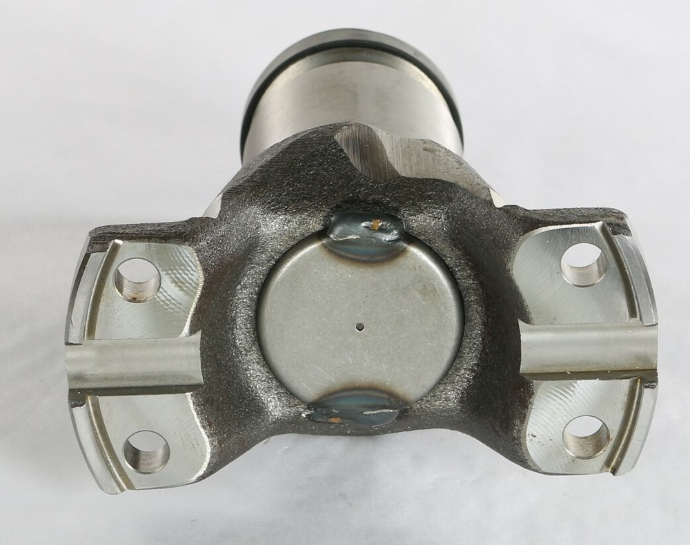 New 72NLS32142A Meritor Slip Yoke