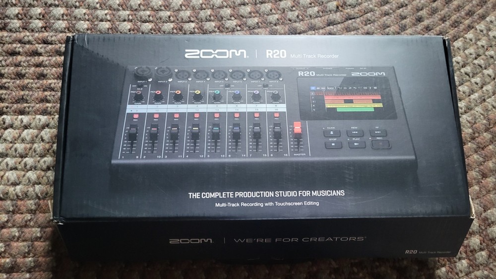 ZOOM R20 Portable Multitrack Recorder Controller & Interface used twice.