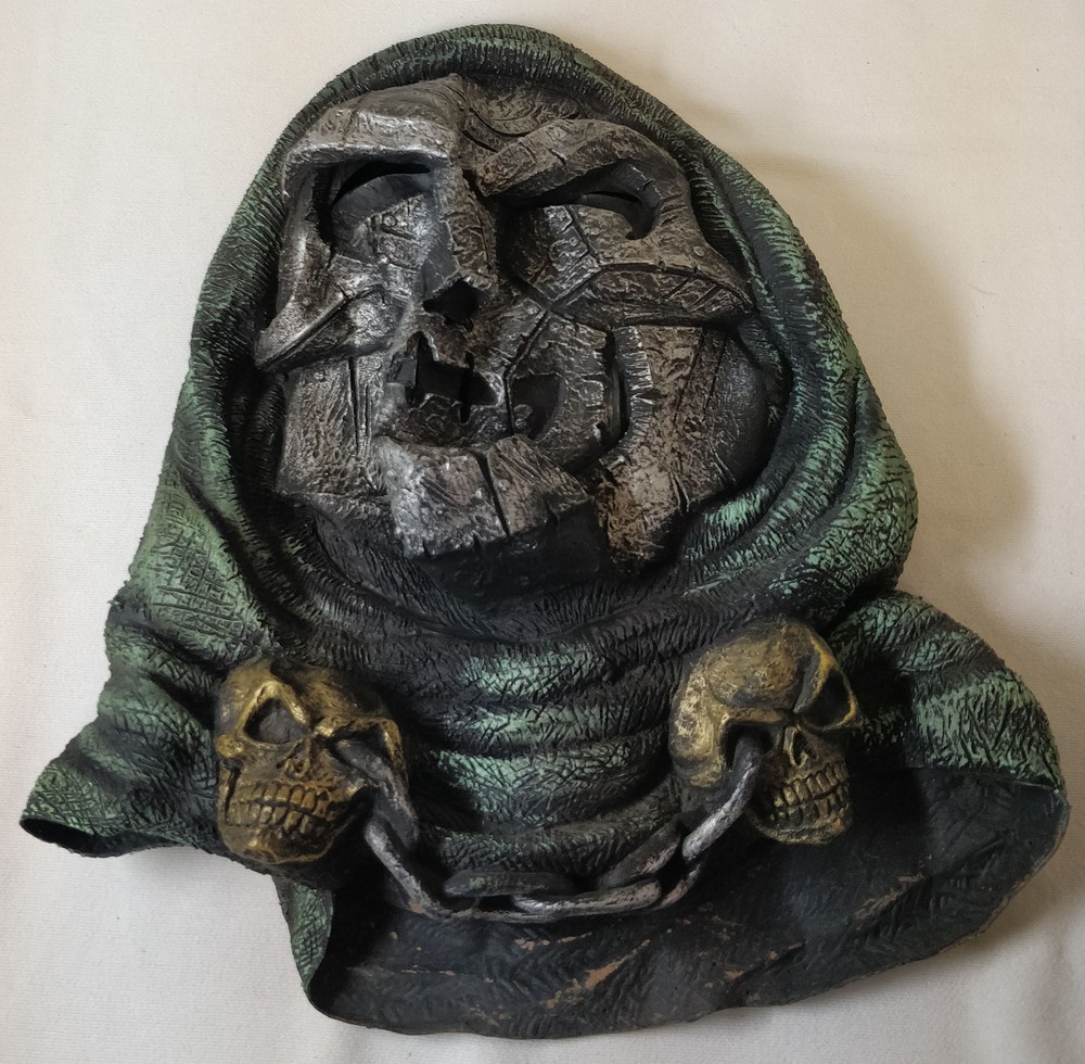 DOCTOR DOOM rubber mask ~ size XL