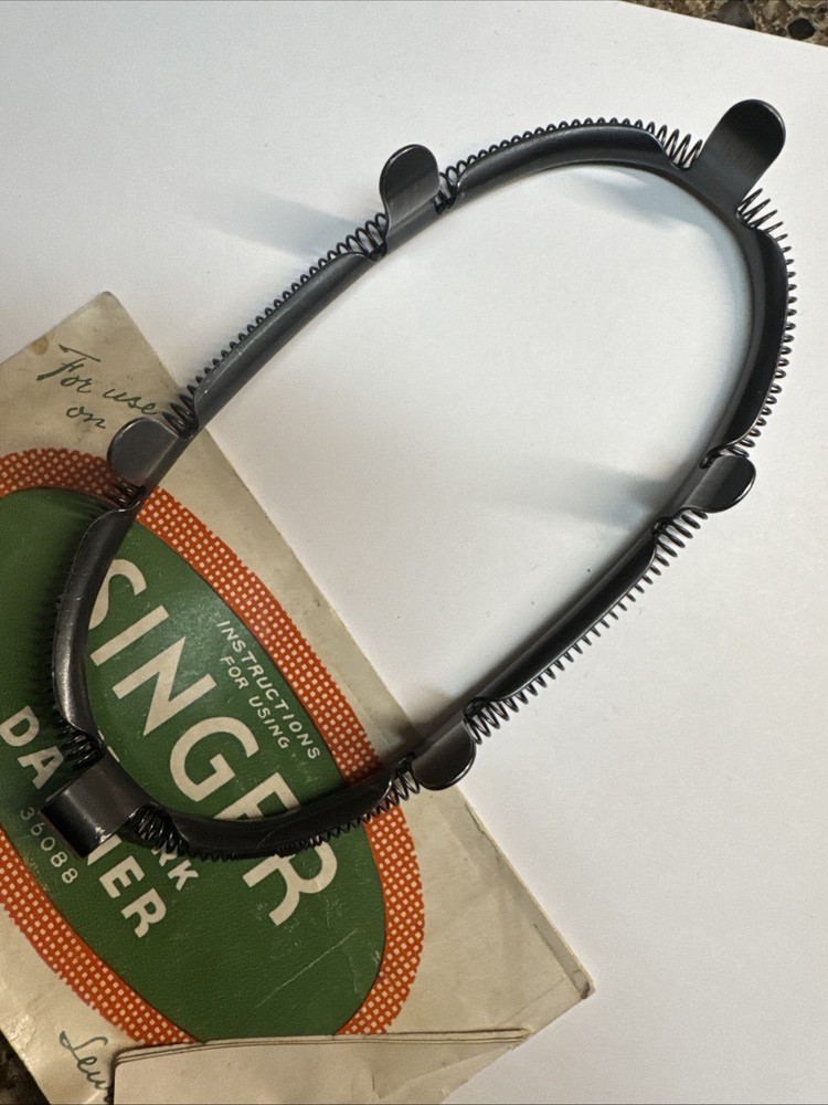Singer Sewing Flat Work Darner With Instructions Number 36088 Excellent!