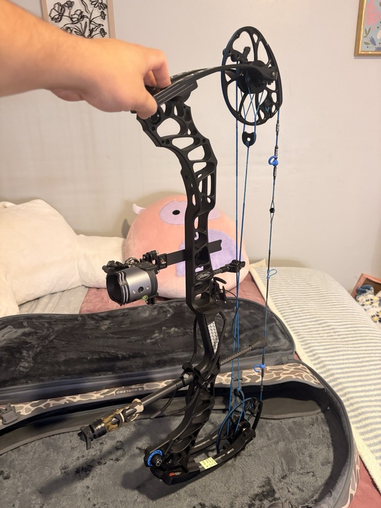 Matthew’s vertix compound bow