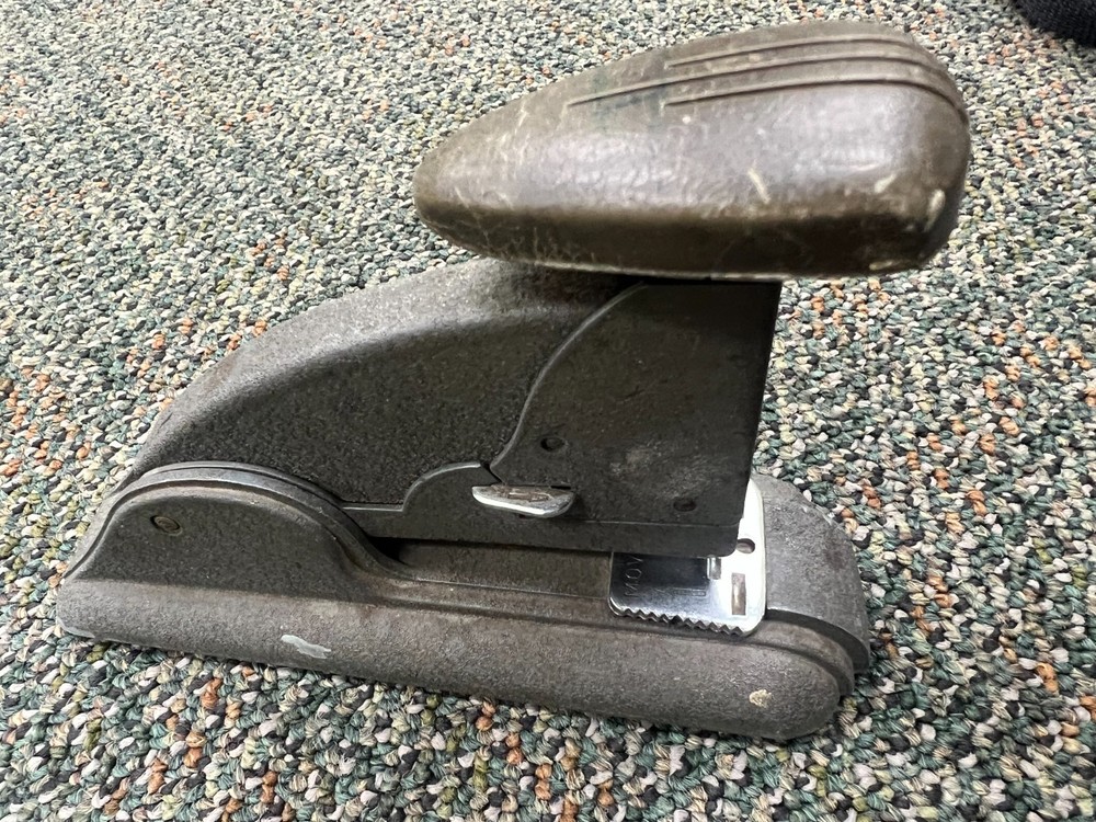 Swingline Speed Stapler 3 Vintage Olive Green - Tested & Working