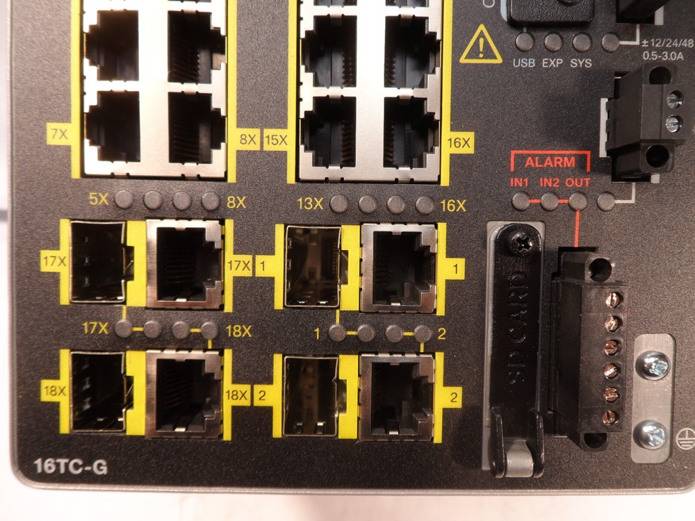 Cisco IE-2000U IE-2000U-16TC-G VO2
