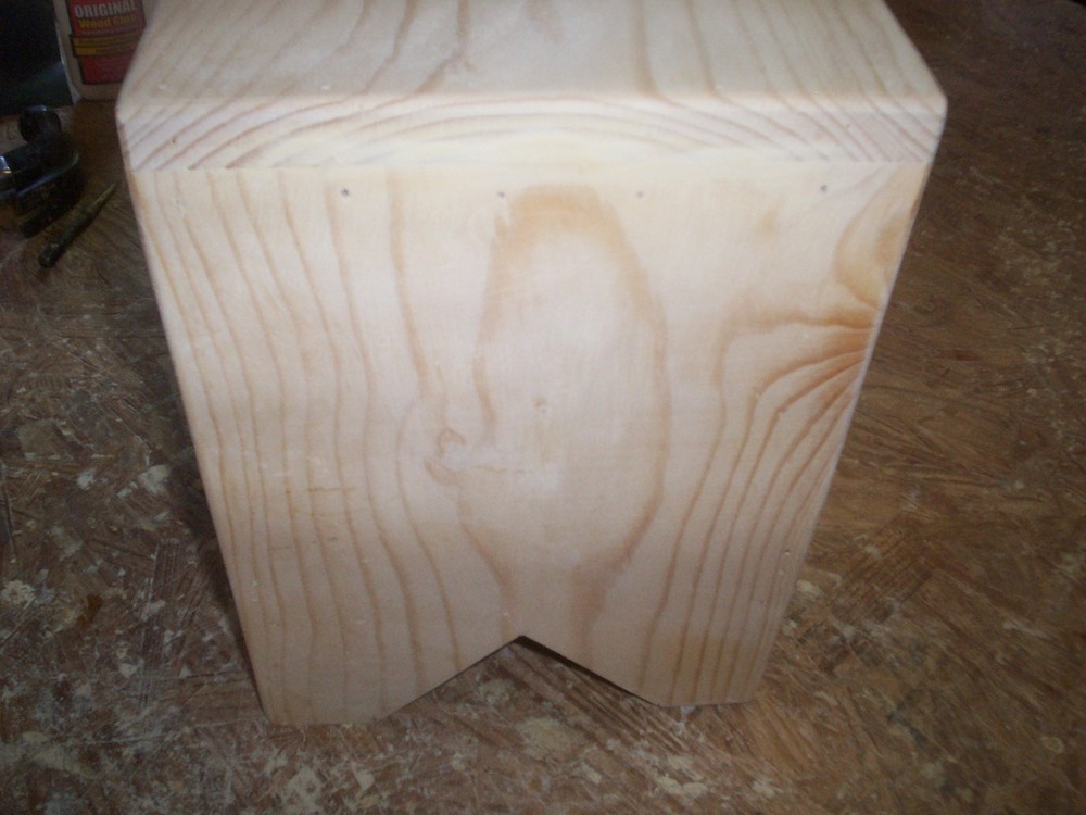 SOLID PINE CARPENTER SEAT / WORK BENCH / STEP STOOL / FOOT REST, 24 INCHES LONG