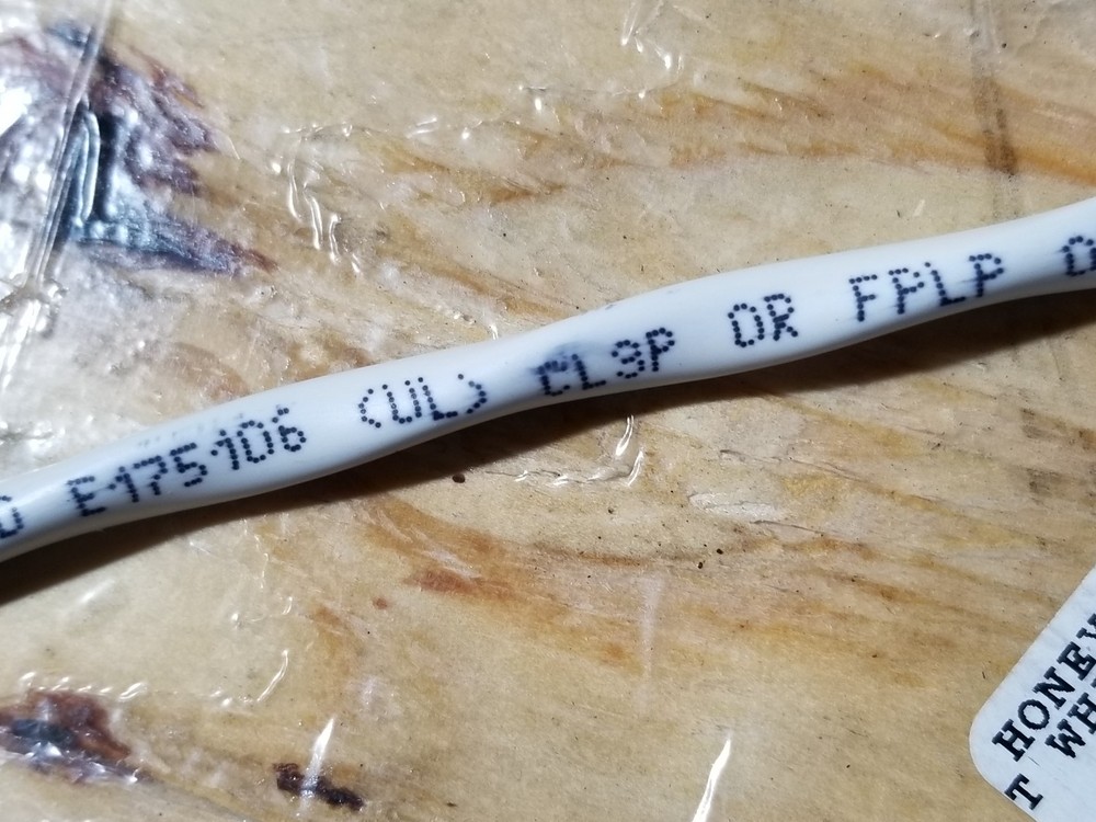 Honeywell Genesis 3322 18/1P Low-Cap Shielded FFEP Control Cable CMP White/50ft