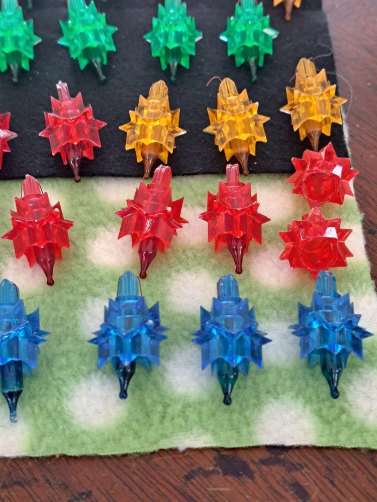 Christmas Multicolor 82 Plastic Atomic Starburst Design Replacement Light Bulbs