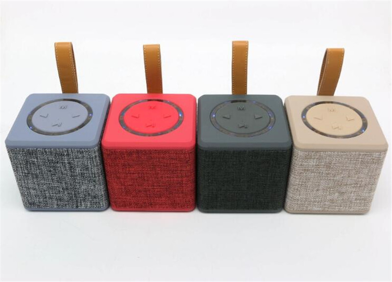 Retro Canvas Design Cube Bluetooth Speaker