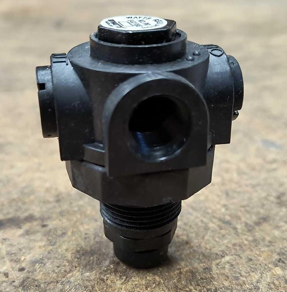 New Old Stock Watts, P60 Water Pressure Regulator P60-M1-4 0-60 1/4"