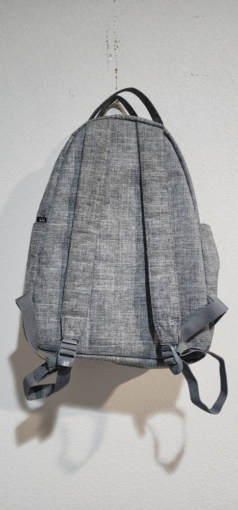 Herschel Nova Mid Volume Light Grey Crosshatch Backpack EUC